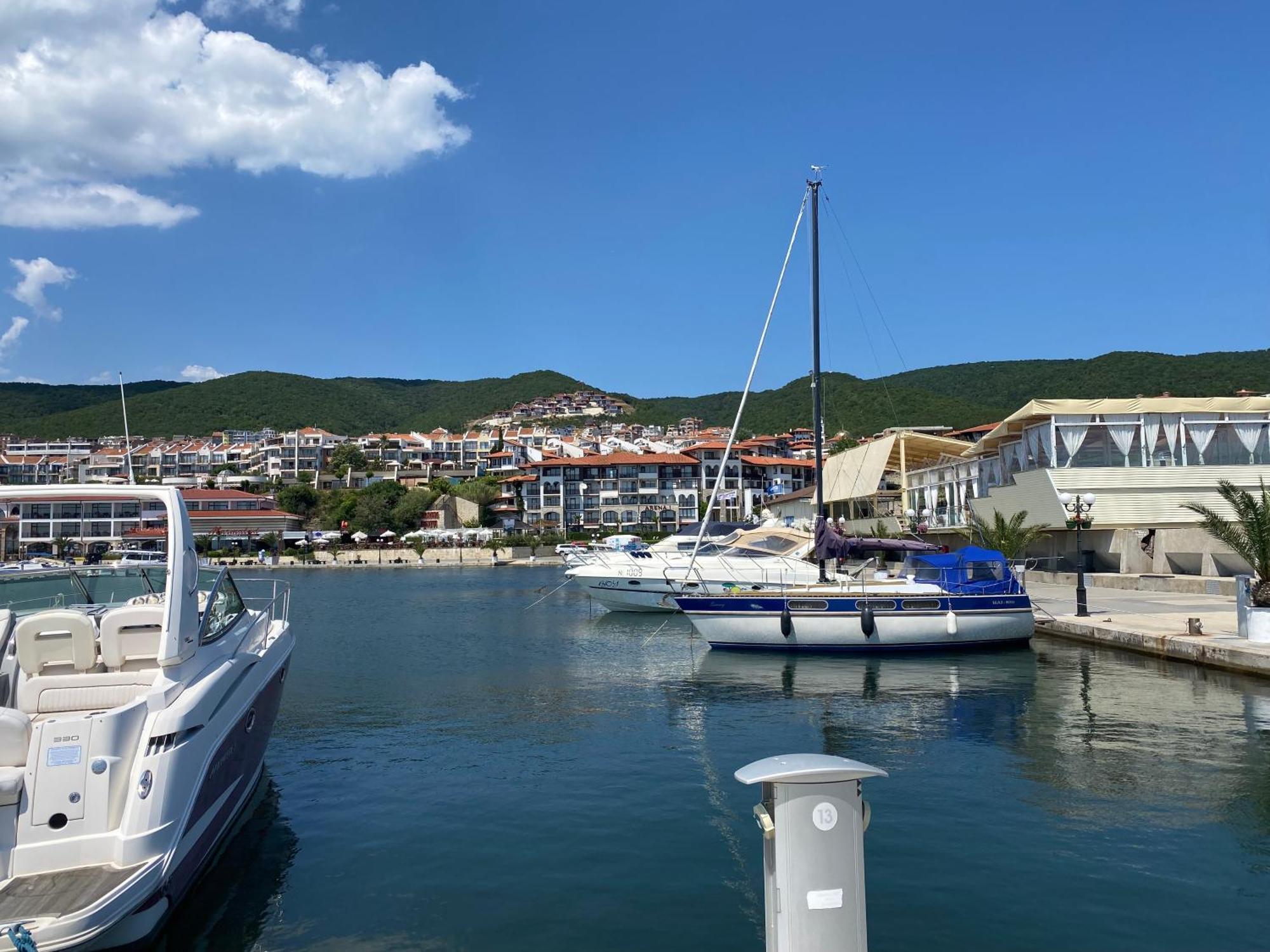 Horizon 10 'В' Apartment Sveti Vlas Exterior foto
